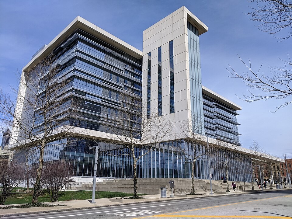 Exterior view of the modern glass and stone Franklin County Common Pleas Courthouse at the Franklin County Government Center in Columbus, Ohio.